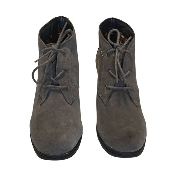 White Mountain Kahlua Gray Suede Wedge Ankle Bootie NWOT 11m - Picture 2 of 9